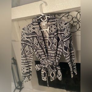 Zara tribal print women’s wool black and white blazer jacket size: 2